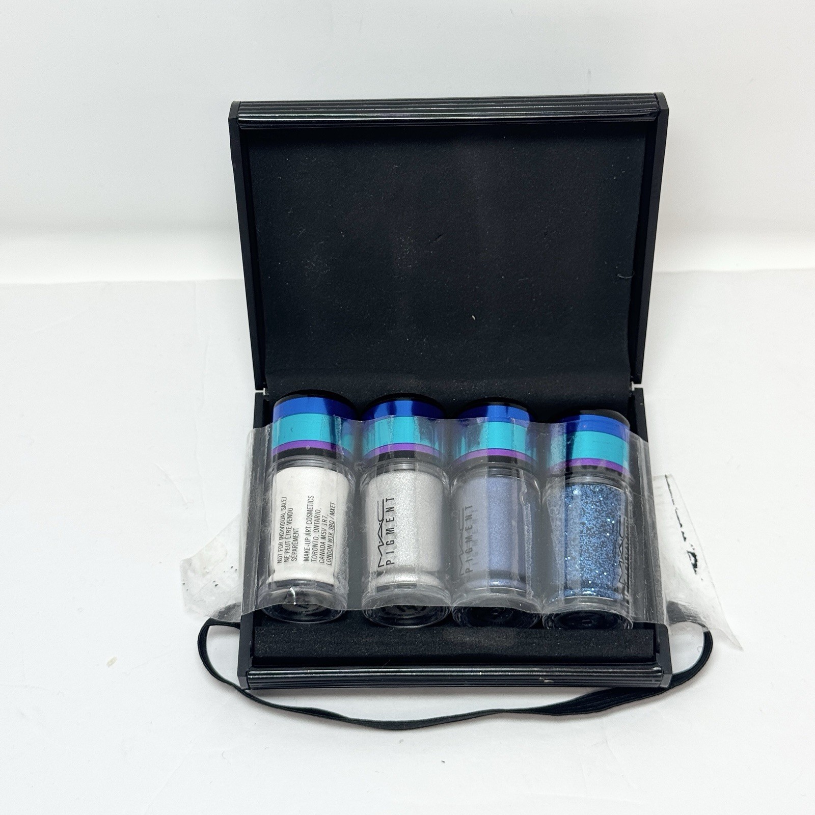 MAC Irresistibly Charming Glitters & Pigments / Blue Set Limited Edition SEALED