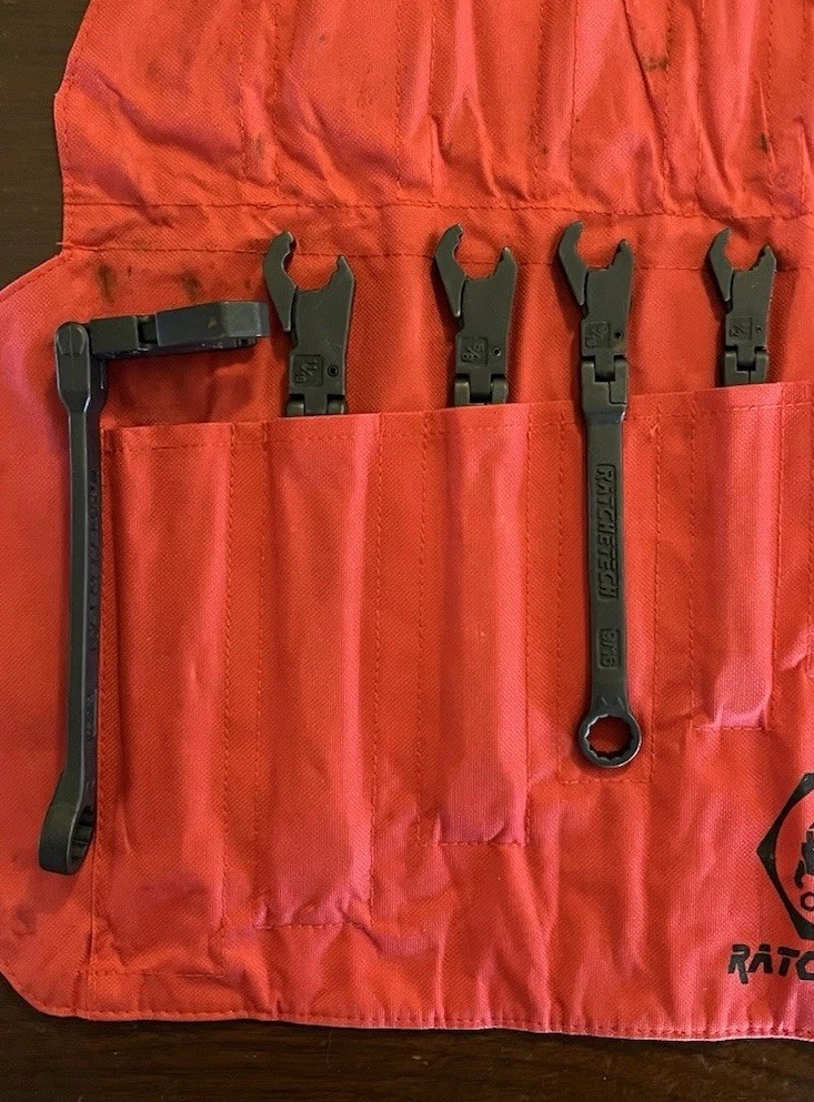 WRENCH OPEN-END RATCHETING SET -SAE SIZES, 3/8, 7/16, 1/2, 9/16, 5/8, 11/16, 3/4 WRENCH OPEN-END RATCHETING SET -SAE SIZES, 3/8, 7/16, 1/2, 9/16, 5/8, 11/16, 3/4