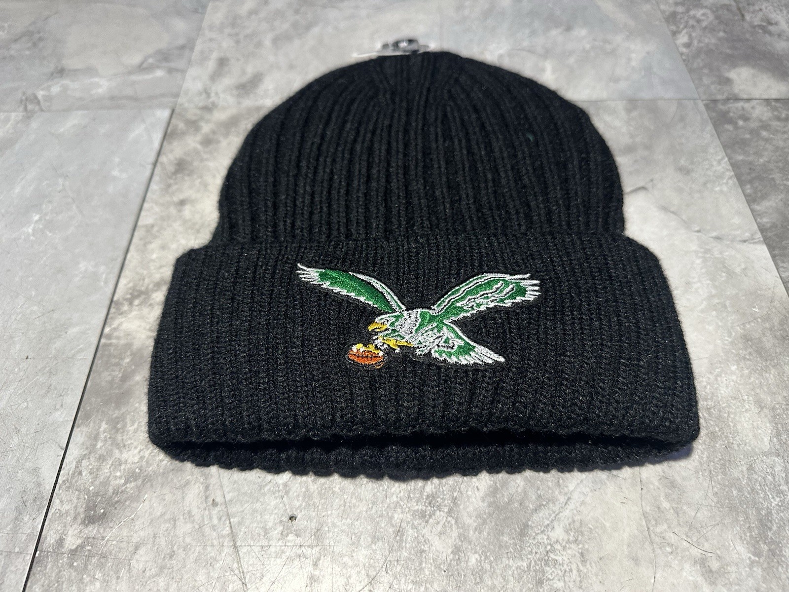 NWT PHILADELPHIA EAGLES throwback Black NFL BEANIE. Knit. Fleece Lined Warm Cozy