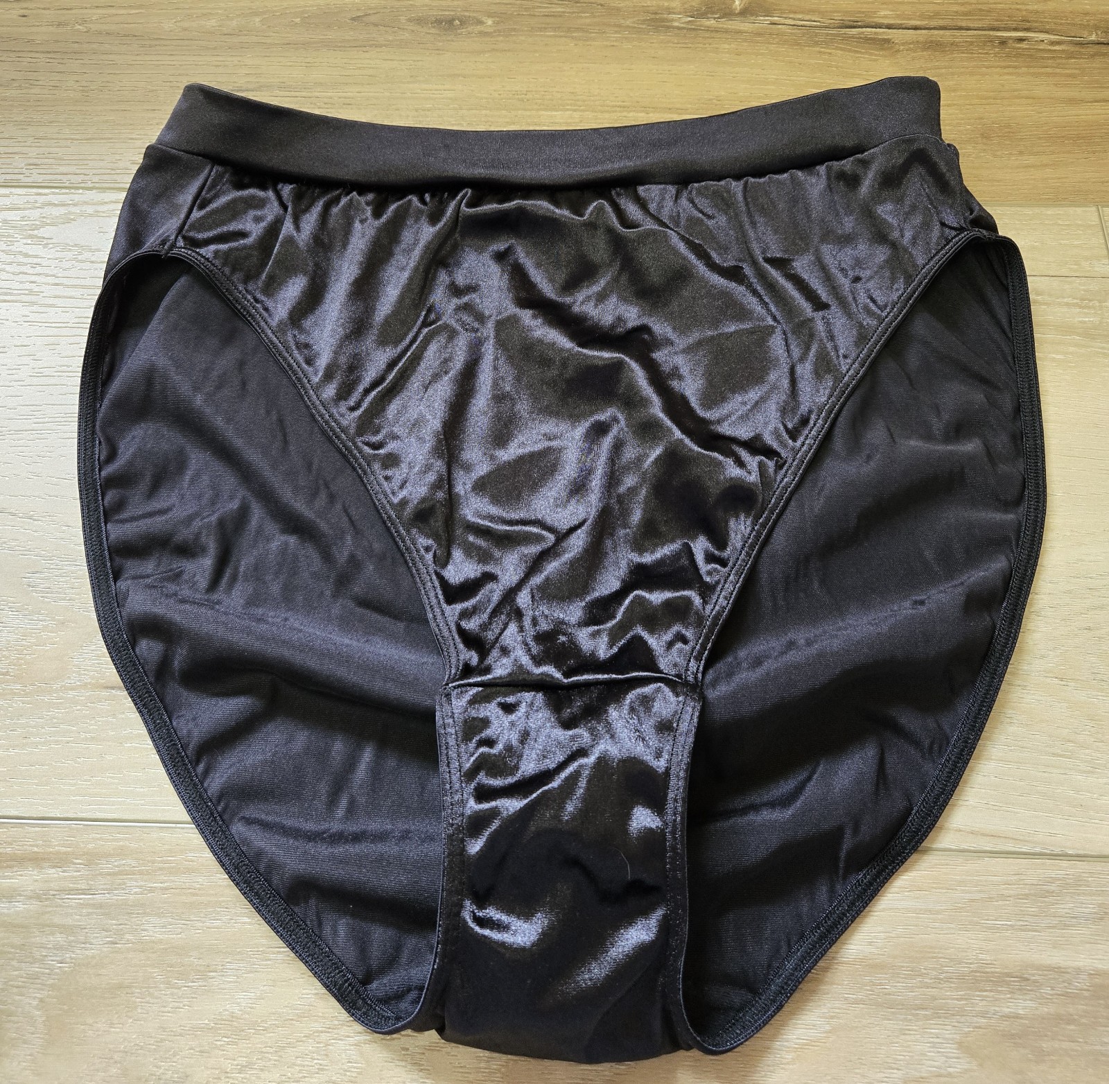 Rare Vintage Victoria\'s Secret Black Silky Smooth Satin High-Cut Brief Panties L Rare Vintage Victoria\'s Secret Black Silky Smooth Satin High-Cut Brief Panties L