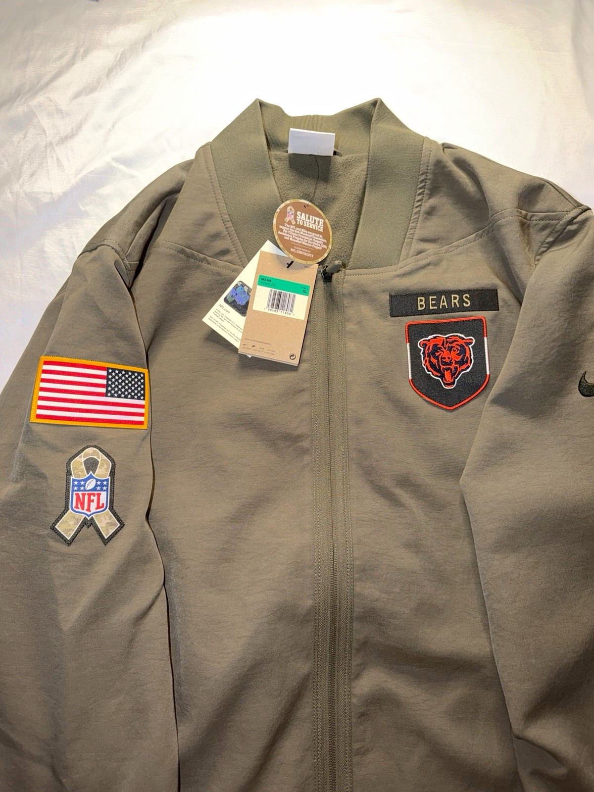 Nike Chicago Bears NFL Men\'s XL Green Full Zip Jacket USA Flag & Patches