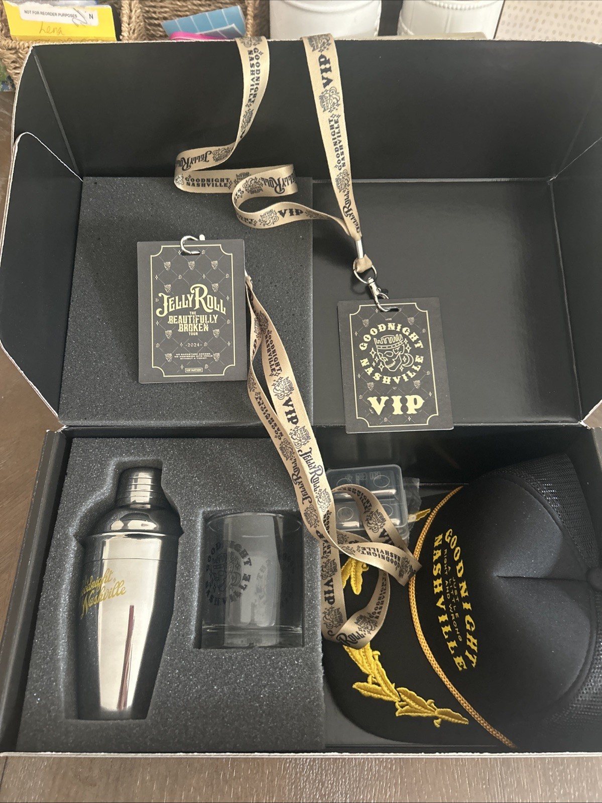Jelly Roll Beautifully Broken Tour, 2024 Vip Meet And Greet Swag Kit