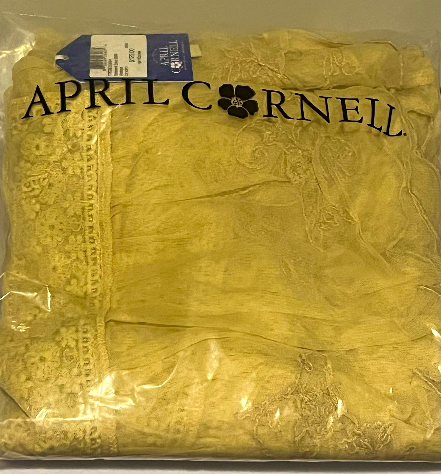 April Cornell Beloved Round Embroidered Tablecloth Antique Floral Lace