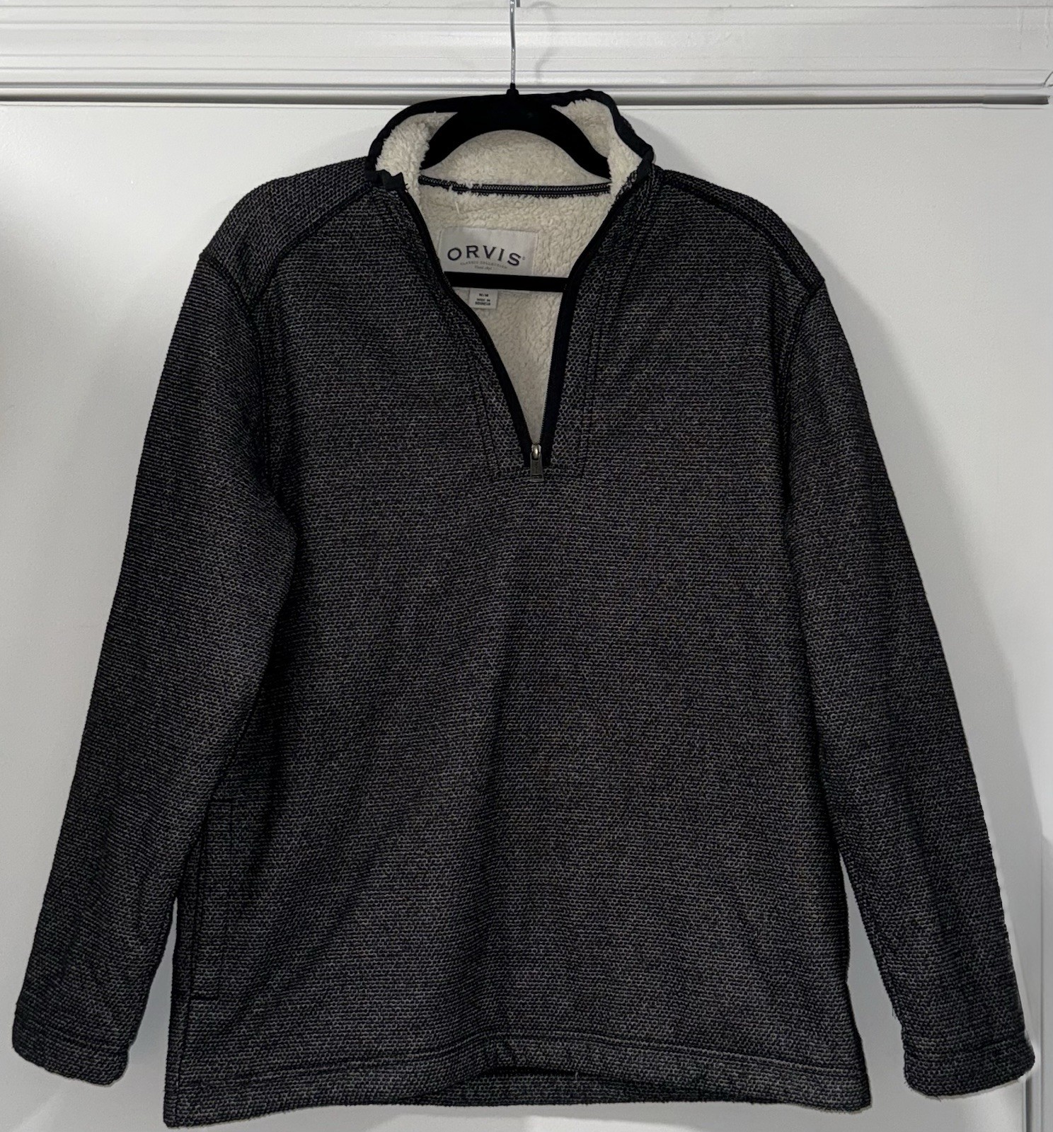 Orvis Men’s Medium Sherpa Lined 1/4 Zip Pullover Sweater Black Gray Fleece