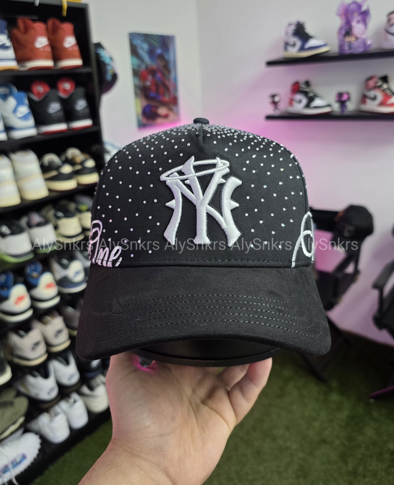 31 HATS - THIRTY ONE HATS \ 31 HATS - THIRTY ONE HATS \