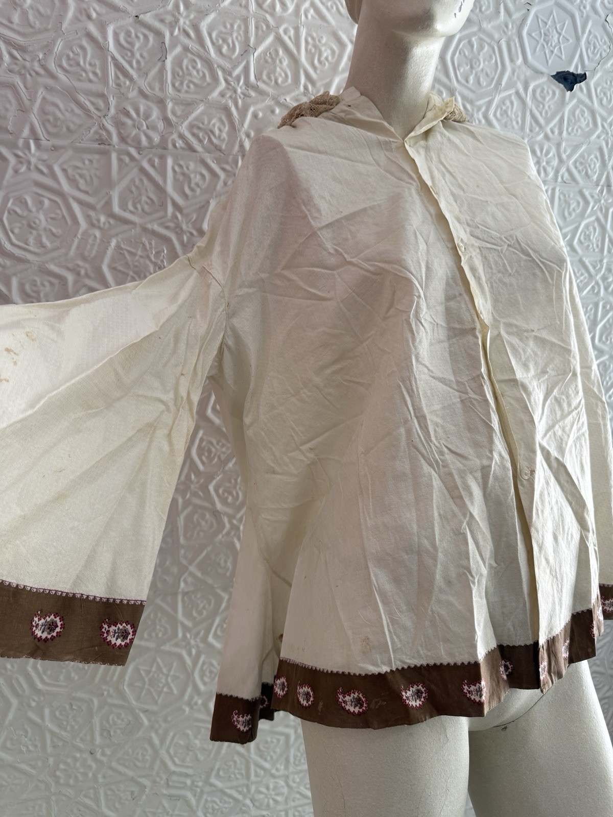 Antique white fluttering sleeve blouse block print lace boho edwardian romantic