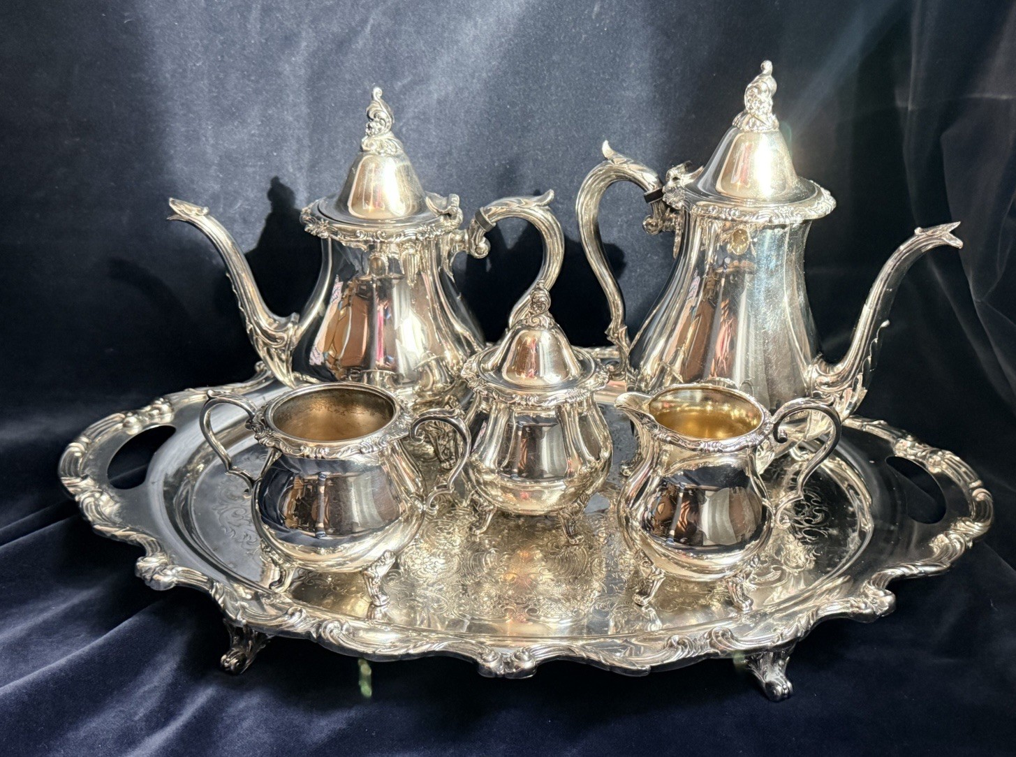 Vintage Wallace 6 Pc Silver Plate Tea & Coffee Service Set w/ Footed Tray 11002