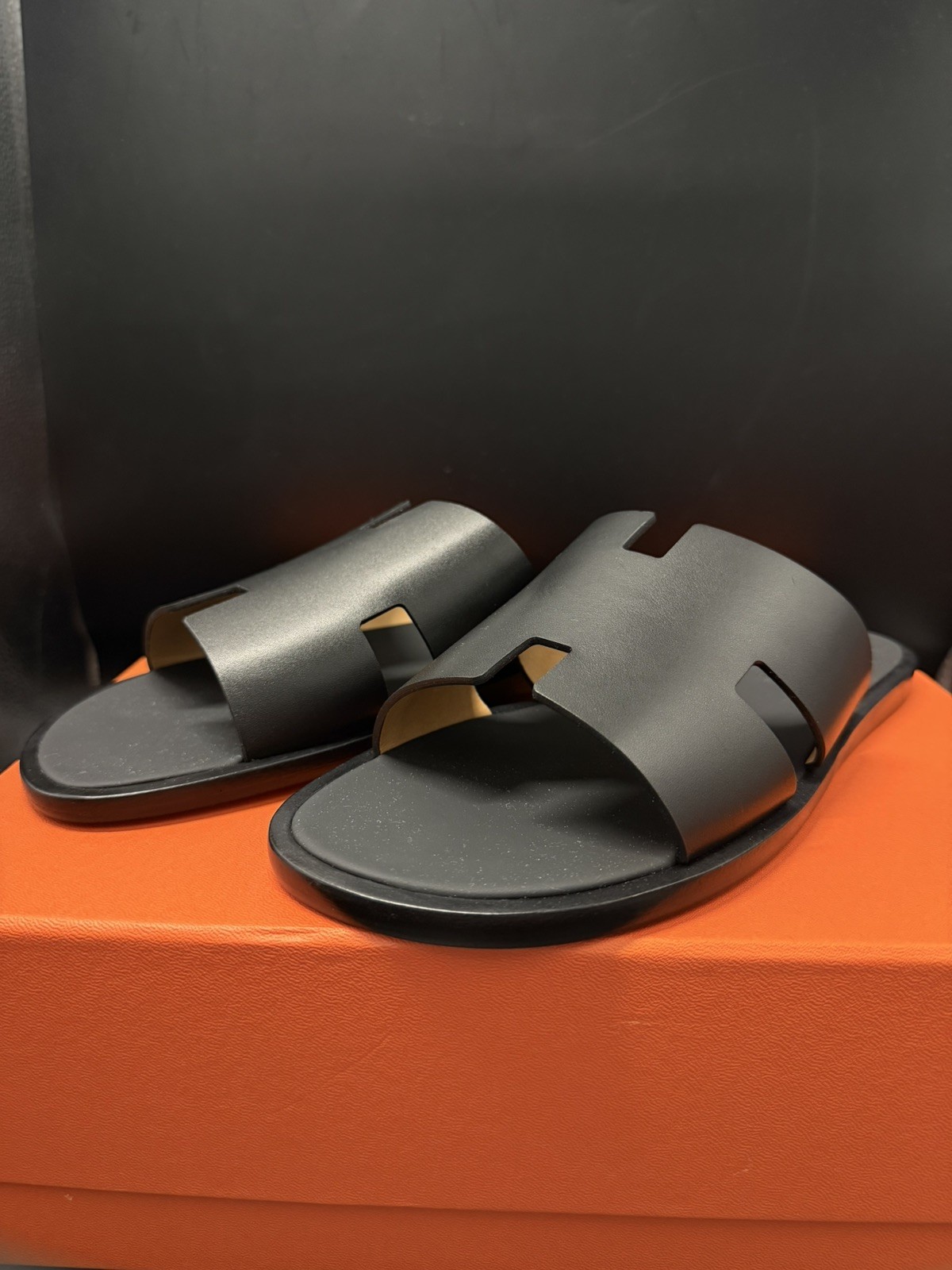 Hermes Izmir Sandal Men’s 42 US 8 Leather Black Slides Classic Style Slippers