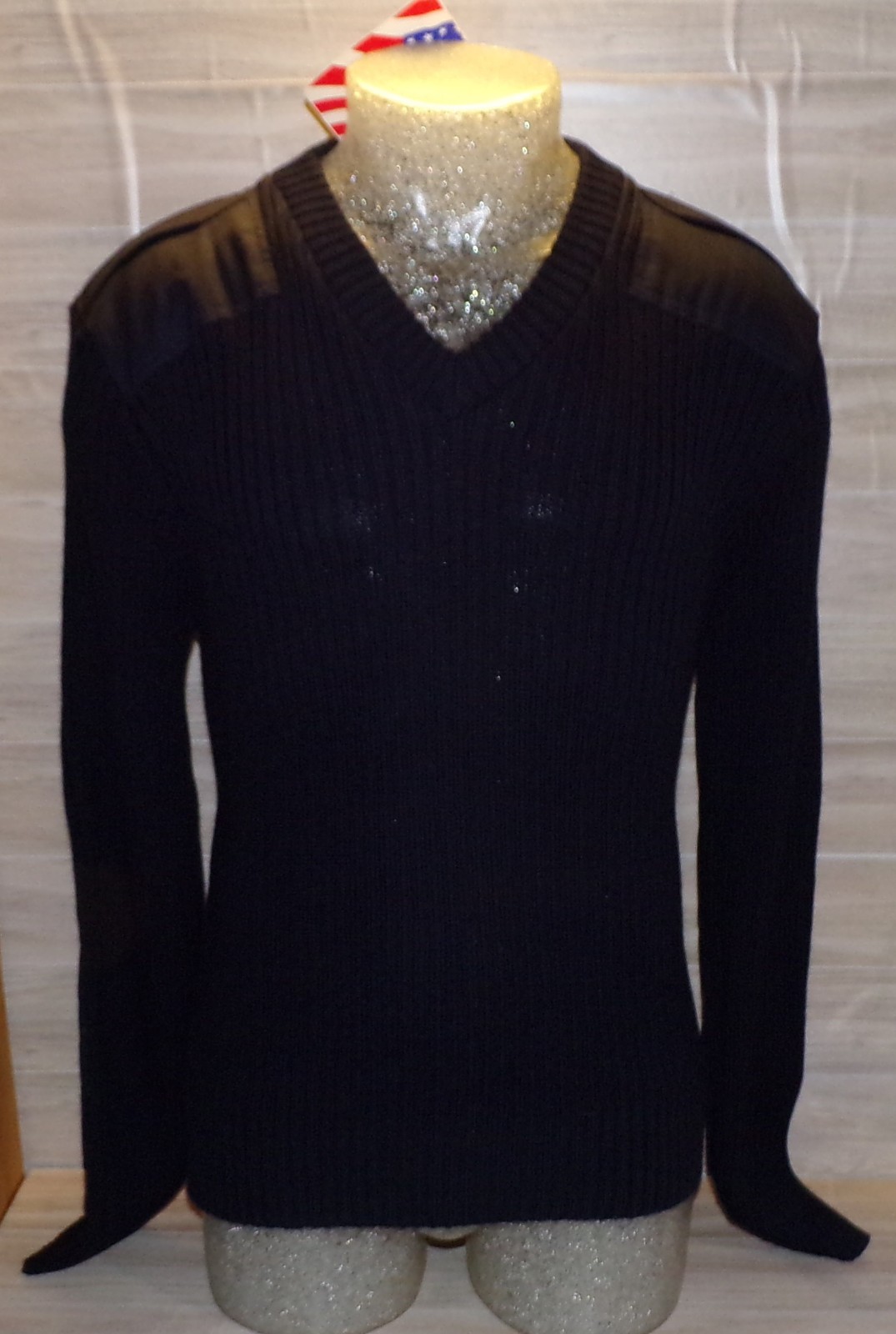 NEW WITH TAGS BLAUER COMMANDO 210 V NECK LARGE SWEATER BLACK POLICE MILITARY NEW WITH TAGS BLAUER COMMANDO 210 V NECK LARGE SWEATER BLACK POLICE MILITARY