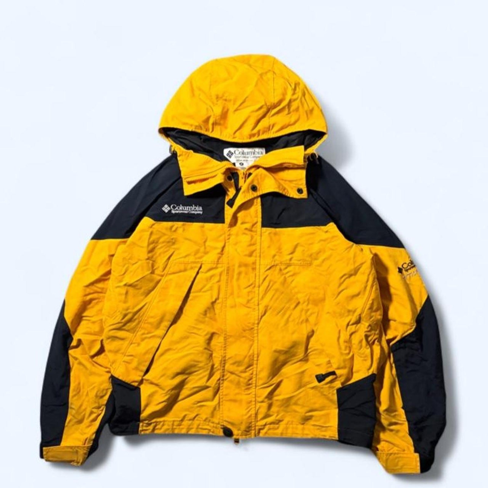 Vintage columbia sportswear embroidered yellow Vintage columbia sportswear embroidered yellow