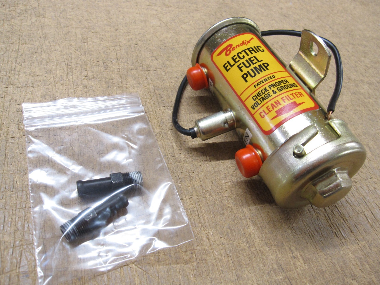 MASERATI BORA GHIBLI INDY MEXICO KHAMSIN NEW FUEL PUMP WITH ORIGINAL BENDIX LOGO
