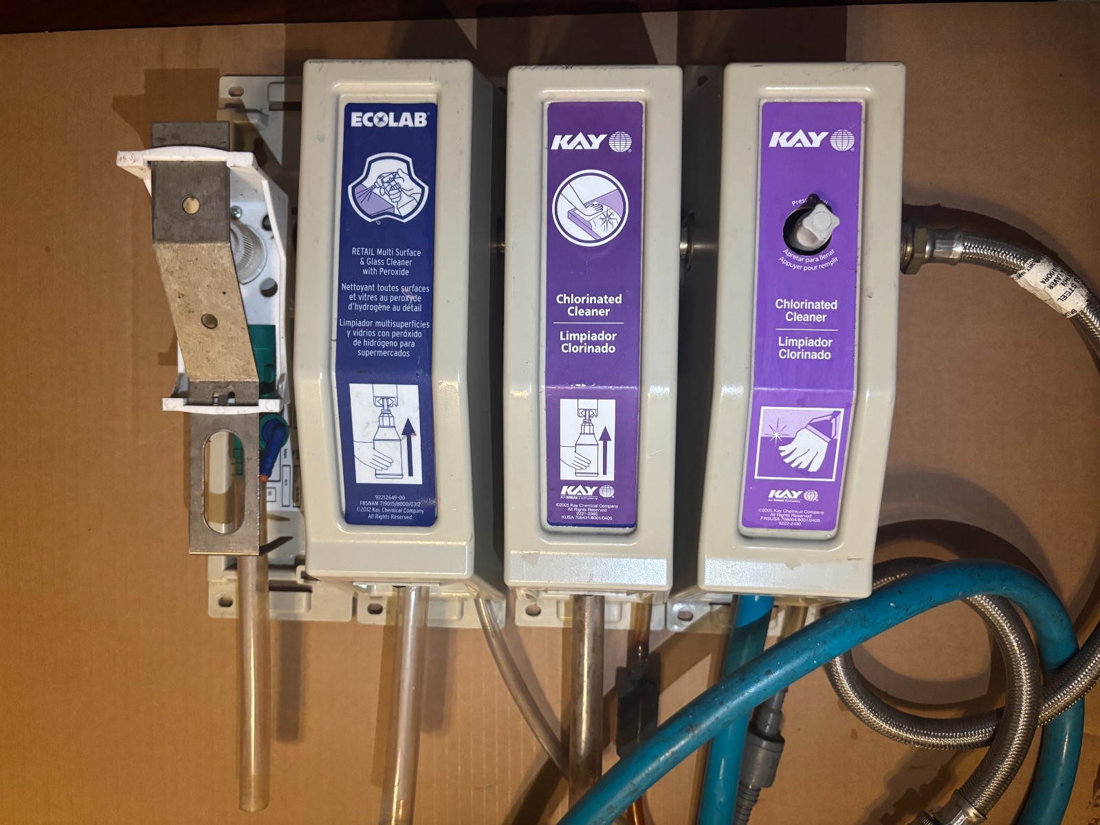 KAY Ecolab 3 Product Chemical Dispenser Bottle Fill Station Restaurant Cleaner