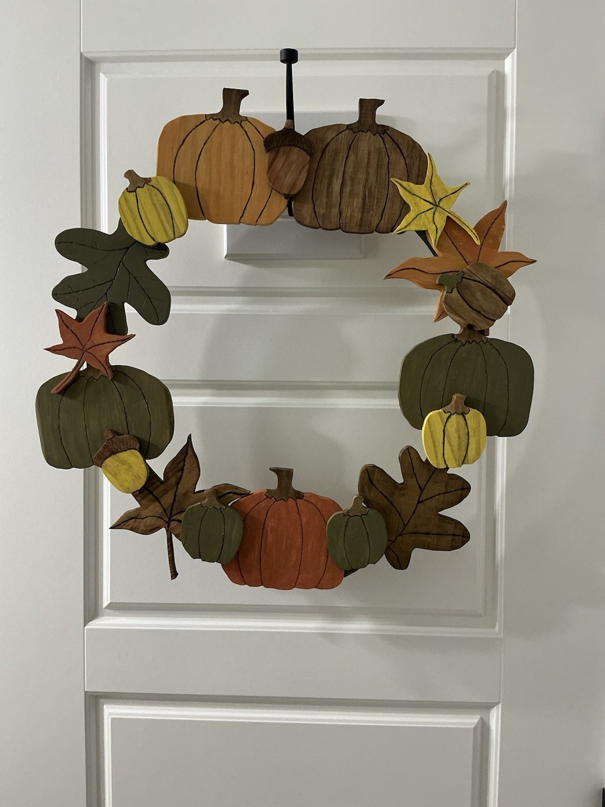 Rustic Farmhouse Wooden Fall Motif Wreath Rustic Farmhouse Wooden Fall Motif Wreath