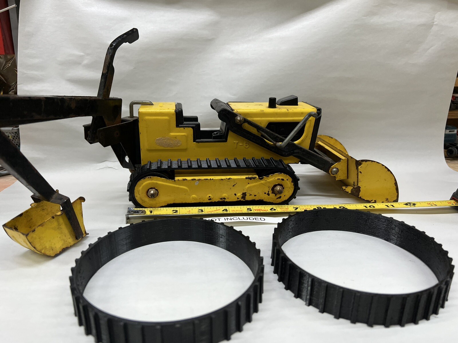 1 pair of tracks to fit Tonka T-6  Bulldozer