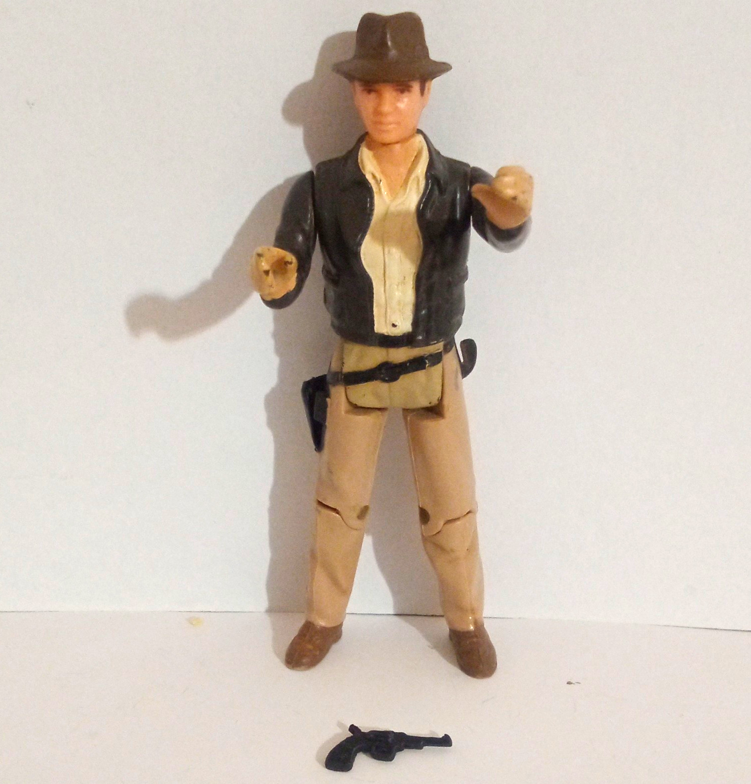 Vintage Indiana Jones Raiders Of The Lost Ark Action Figure Made In 82 By Kenner