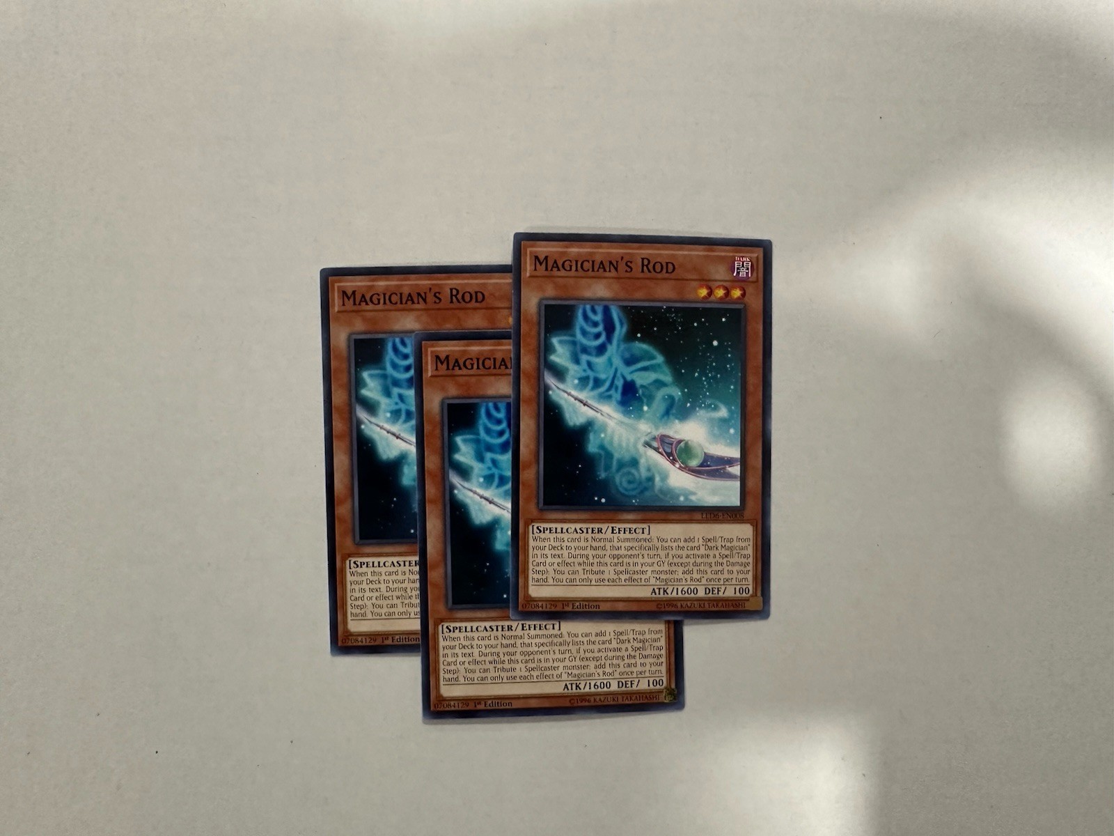 3x MAGICIAN\'S ROD - Common - LED6-EN008 - 1st - NM - Yu-Gi-Oh Magical Hero 3x MAGICIAN\'S ROD - Common - LED6-EN008 - 1st - NM - Yu-Gi-Oh Magical Hero