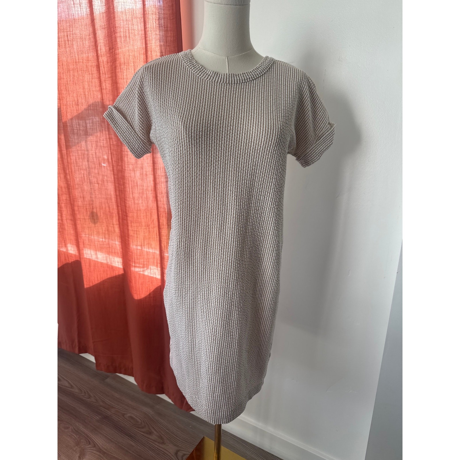 Club Monaco Beige Bodycon Dress Quiet Luxury Preppy Old Money Country Club
