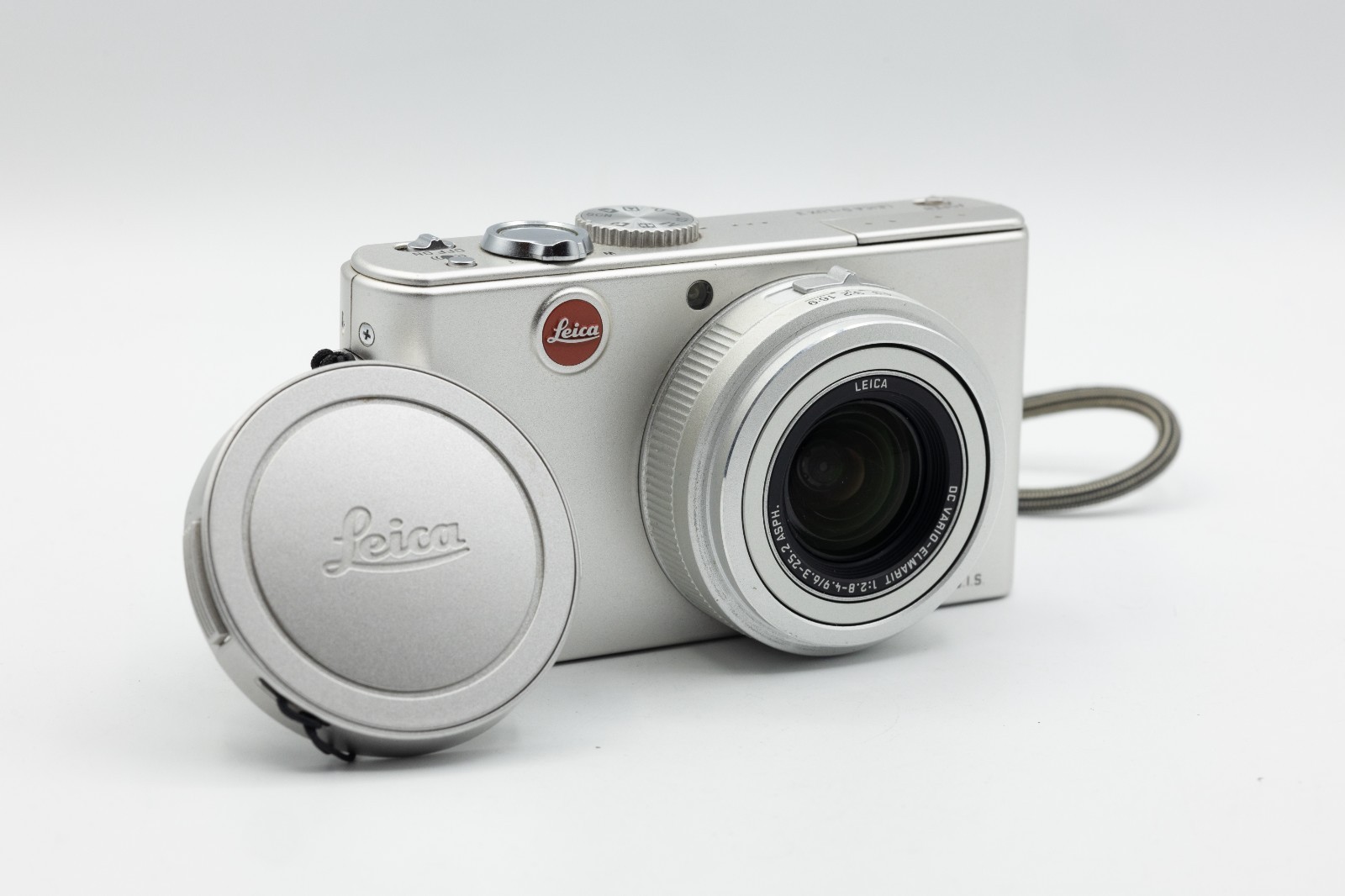 Leica D-LUX3 10MP Digital Camera 4x Optical Zoom Auto Focus 28mm Wide RAW Silver