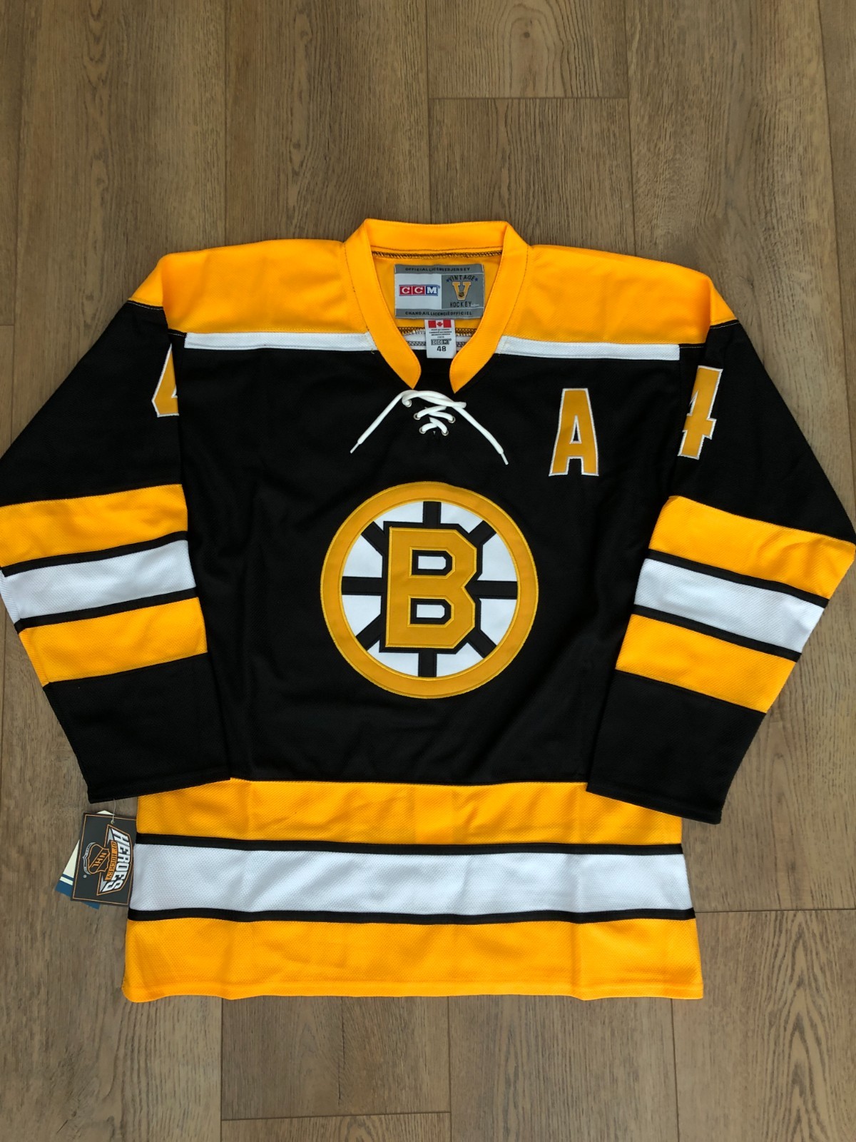 Vintage Bobby Orr Boston Bruins Black & Gold \ Vintage Bobby Orr Boston Bruins Black & Gold \