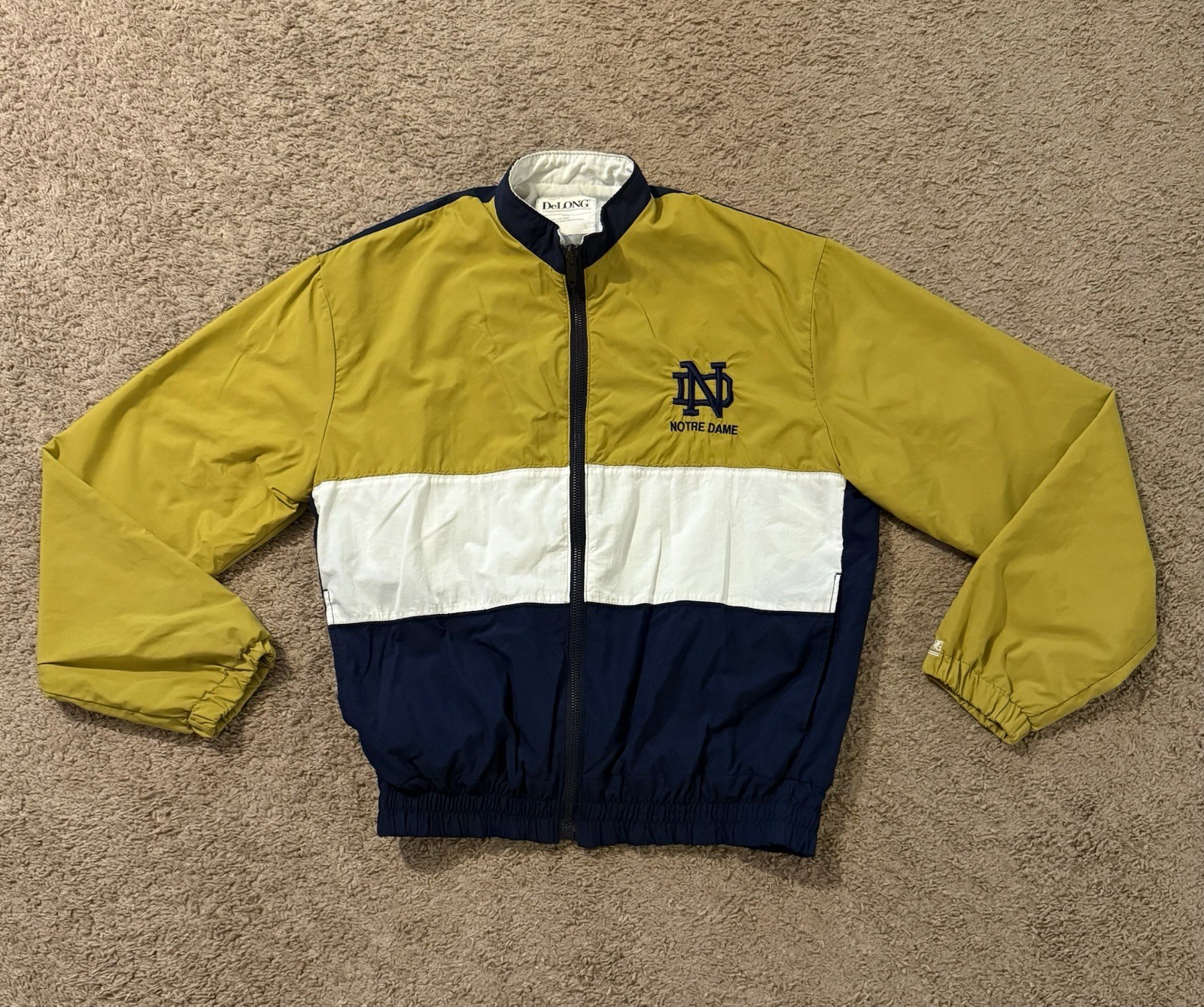 Vintage Notre Dame Jacket Mens Large Fighting Irish Nylon Bomber 90s Made USA Vintage Notre Dame Jacket Mens Large Fighting Irish Nylon Bomber 90s Made USA