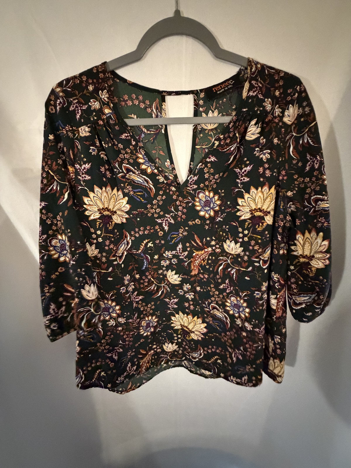 Renee C Women\'s Blouse Green Floral Print 3/4 Sleeve Keyhole Top Size Medium USA