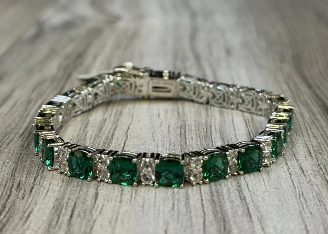 Zales 6.0mm Cushion Cut Lab Emerald White Sapphire Alternating Link Bracelet NEW