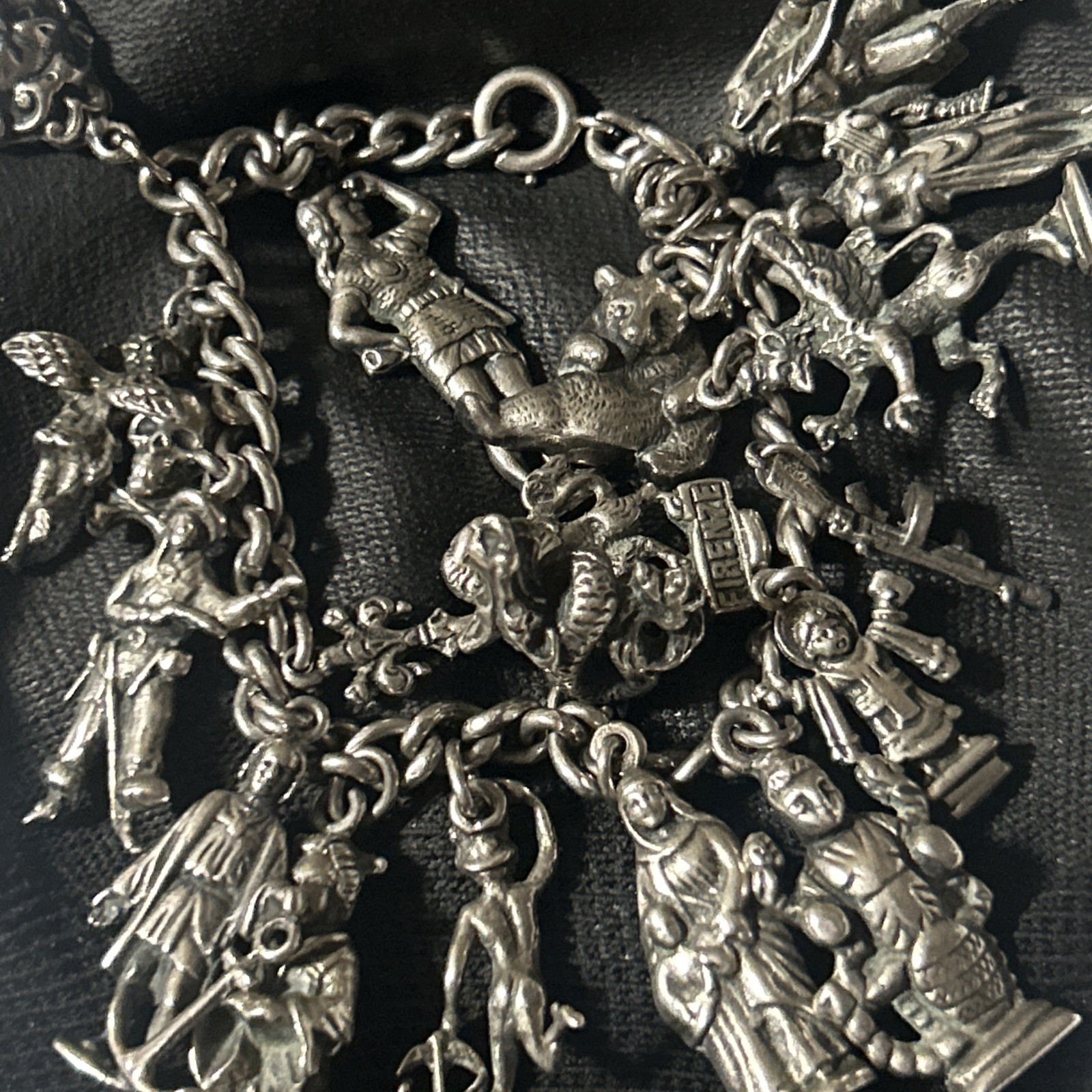 Vintage Sterling Silver Heavy Charm Bracelet 115g Tommy Gun FIRENZE Hamlet 19