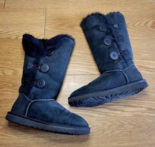 UGG Classic Tall Bailey Button Triplet Shearling 1873 Women’s Size 7 Black Suede picture