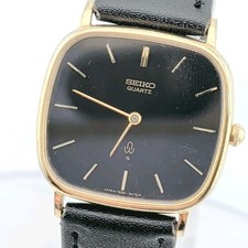 Seiko Chariot Square Gold Tone Black Wristwatch Pre-Owned Japan Analog Display picture
