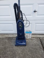 Lindhaus Activa 30 ESO Evolution Domestic Upright Vacuum Attachments & bags VGC picture