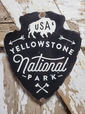 VINTAGE YELLOWSTONE PORCELAIN SIGN RARE OLD RARE NATIONAL PARK ARROWHEAD BUFFALO picture