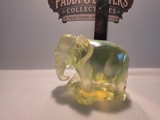 Fenton Topaz / Vaseline uranium glass working elephant figurine picture