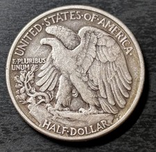 1946-P WALKING LIBERTY SILVER HALF DOLLAR **VERY NICE LIGHTLY CIRCULATED** VF picture