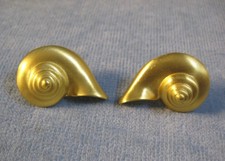 Vtg. MFA Museum of Fine Art Gold Tone Shell Shaped Pierced Earrings picture