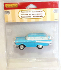 LEMAX  BLUE STATION WAGON CAR 84835 VILLAGE FIGURINE ACCESSORY CHRISTMAS picture