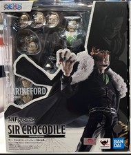 In-Stock Bandai S.H.Figuarts Figure Crocodile Summit War of Marineford One Piece picture