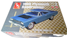 AMT /ERTL 31795 1968 1/25th Plymouth Roadrunner Car Kit NIB picture