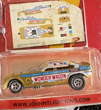 Johnny Lightning Racing Legends Don Schumacher Wonder Wagon NHRA Funny Car 1:64 picture