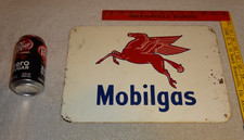VINTAGE ORIGINAL ANTIQUE MOBIL MOBILGAS PEGASUS 14