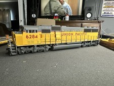 HO Athearn Genesis Union Pacific SD60M + 5 48’ APC Well Cars  picture