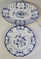 Lillian Vernon Set Of 2 Round And Oval Blue & White 8