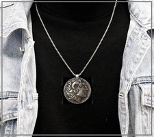 ALEXANDER THE GREAT Necklace - 1 1/4