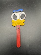 Vintage Walt Disney Productions Donald Duck Plastic Safety Scissors Hallmark picture