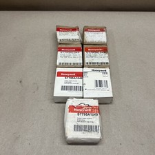 HONEYWELL ST795A-1049 / ST795A1049 (NEW IN BOX) picture