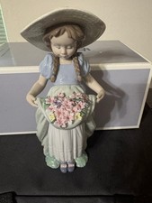 LLADRO BOUNTIFUL BLOSSOMS #6756 Retired/ New in original box. picture