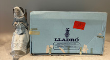 LLADRO Retired INSULAR EMBROIDERESS Figurine #4865 w/Original Blue Box MINT picture