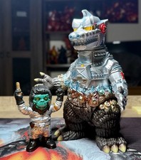 KAIJU SMUGGLER Mechagodzilla 1974 25cm Figure / Black Hole Alien Vinyl Godzilla  picture