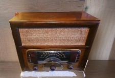 Zenith AM/FM Vintage Tabletop Radio Model  8H832 picture