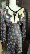 Doen Floral Dress picture