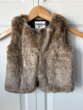 NWOT Osh Kosh B'Gosh  Girls Faux Fur Vest Tan / Navy Polka Dot Lining Size 3T picture